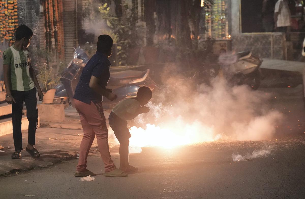 Despite ban, firecrackers burst in many parts of Delhi on Deepavali night