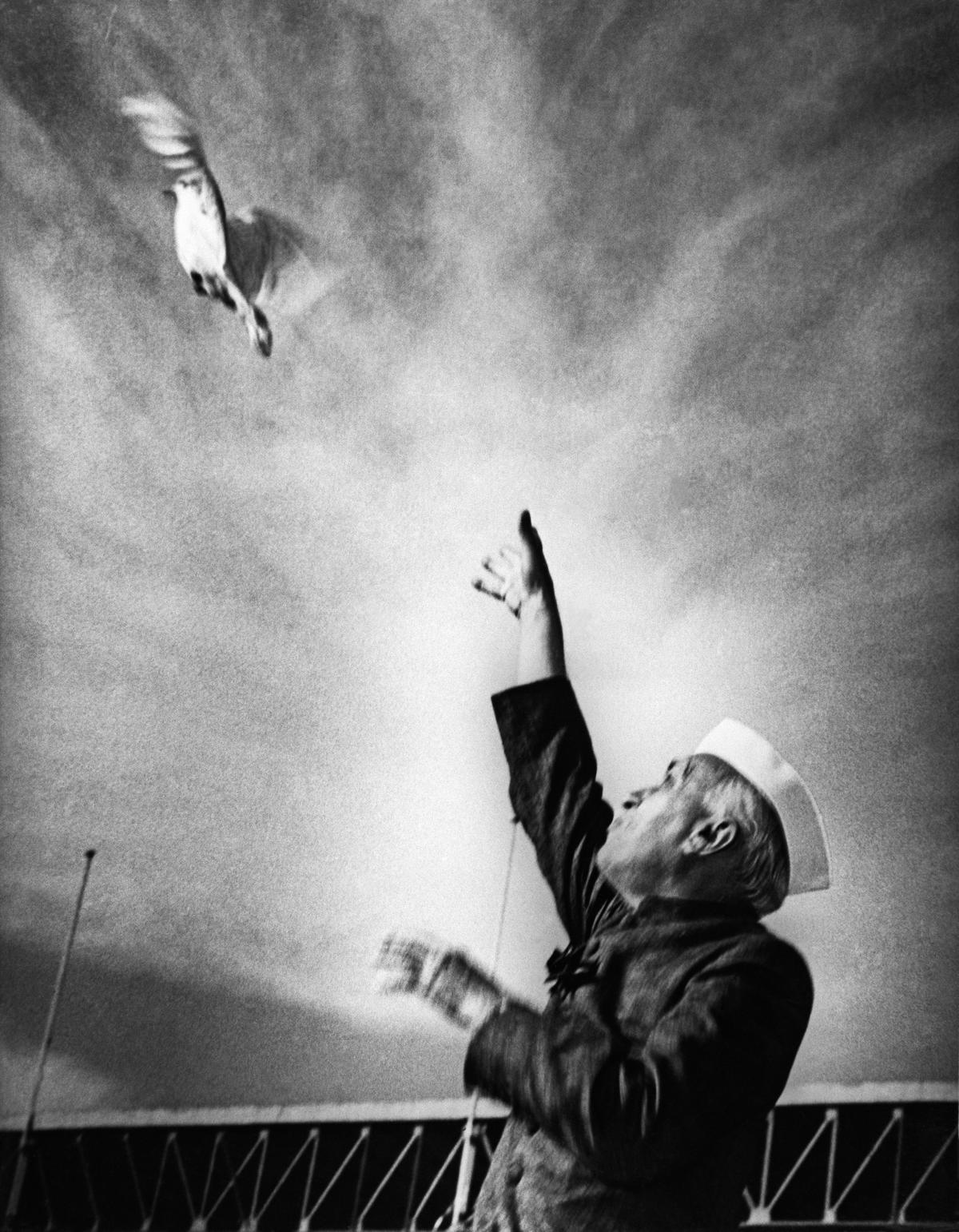 Jawaharlal Nehru at a public event in Delhi