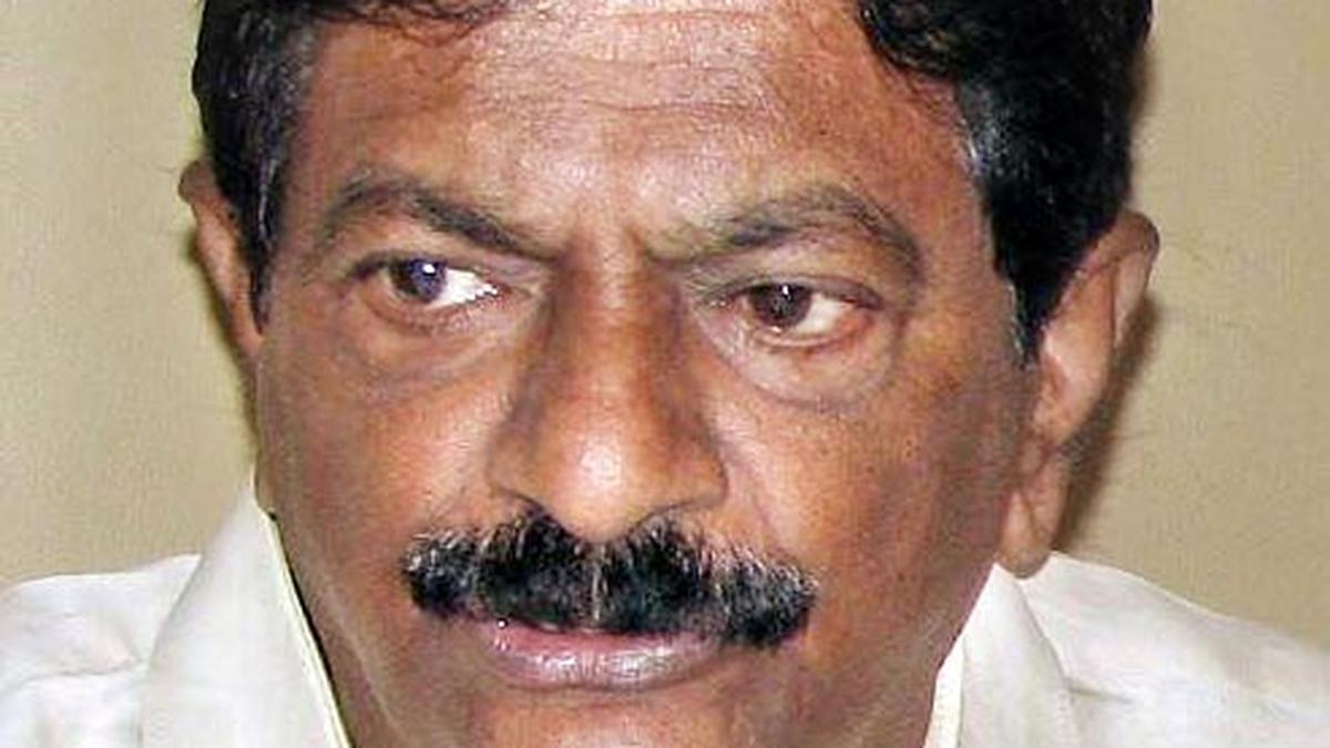 Chikkaballapura MP Bachhe Gowda quits BJP in Karnataka