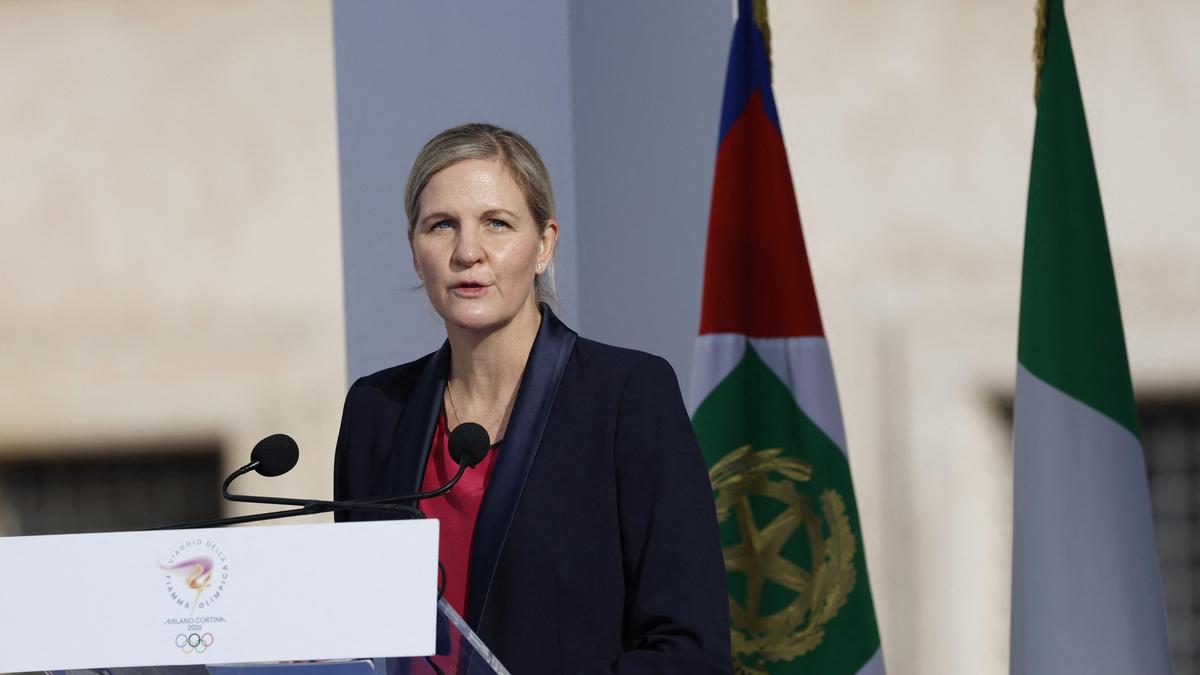 IOC başkanı Coventry, cinsiyet uygunluğuna ilişkin yeni Olimpiyat politikası için 2026 yılı başında hedef belirledi