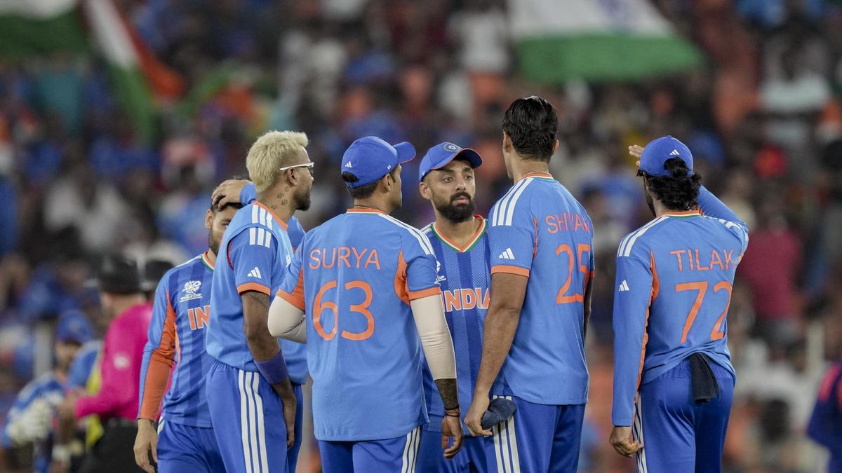 T20 World Cup 2026 | Dube, Chakravarthy star as India end league stage with 17-run win over Netherlands T20 World Cup 2026 | Dube, Chakravarthy star as India end league stage with 17-run win over Netherlands