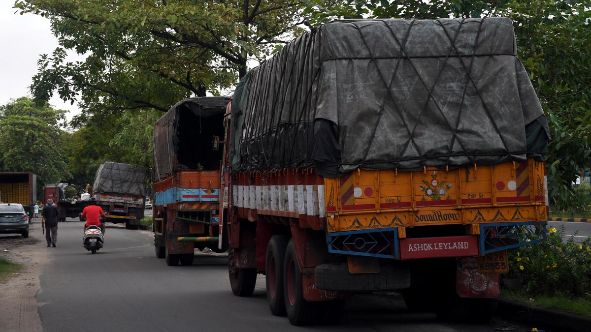 Kerala makes blind spot mirrors mandatory on heavy vehicles
