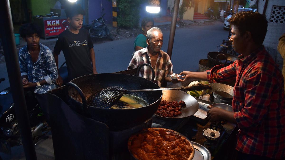 Consumer body urges Food Safety Department to inspect roadside eateries selling fried fish, meat in Salem