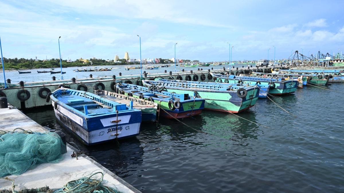 Tamil Nadu boat capsizes as Sri Lankan Navy ship rams into it, say injured fishermen