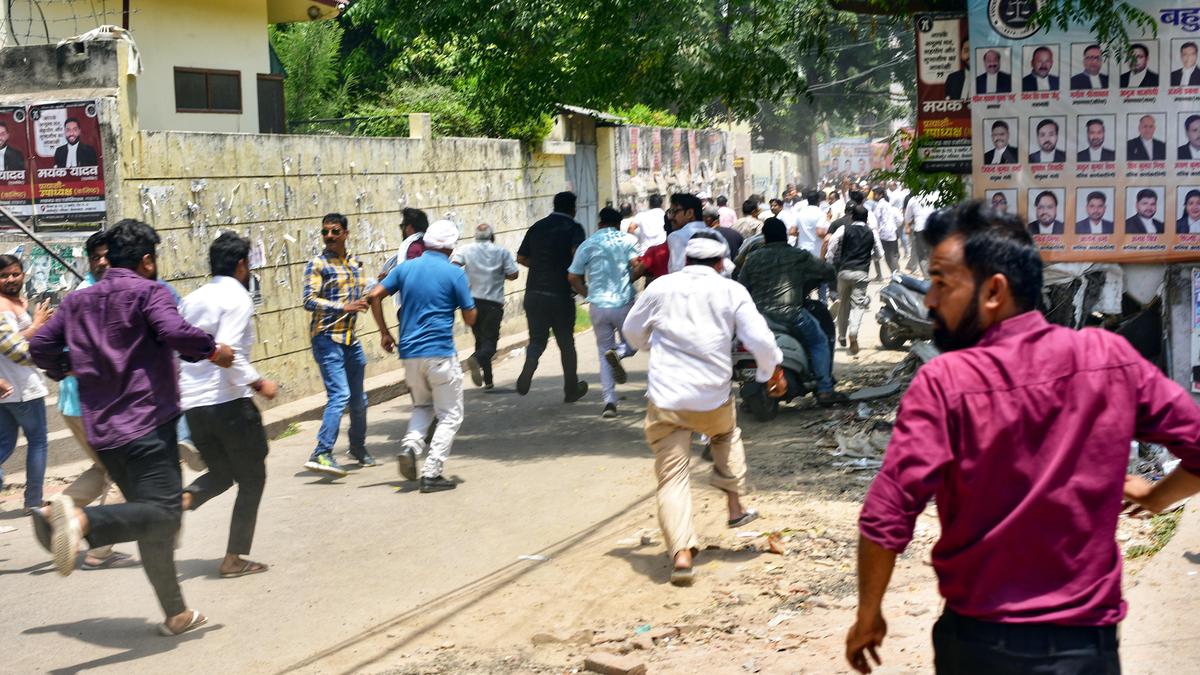 Lawyers clash with police during demolition drive in Lucknow; injuries reported
