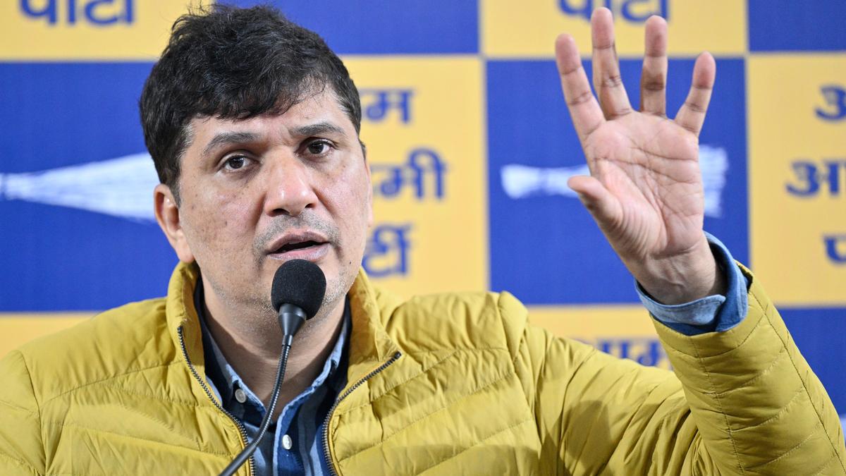 Atal Canteens exist only on paper at some places: AAP