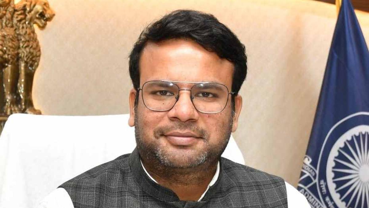 GVMC Commissioner stresses punctuality, strict sanitation monitoring