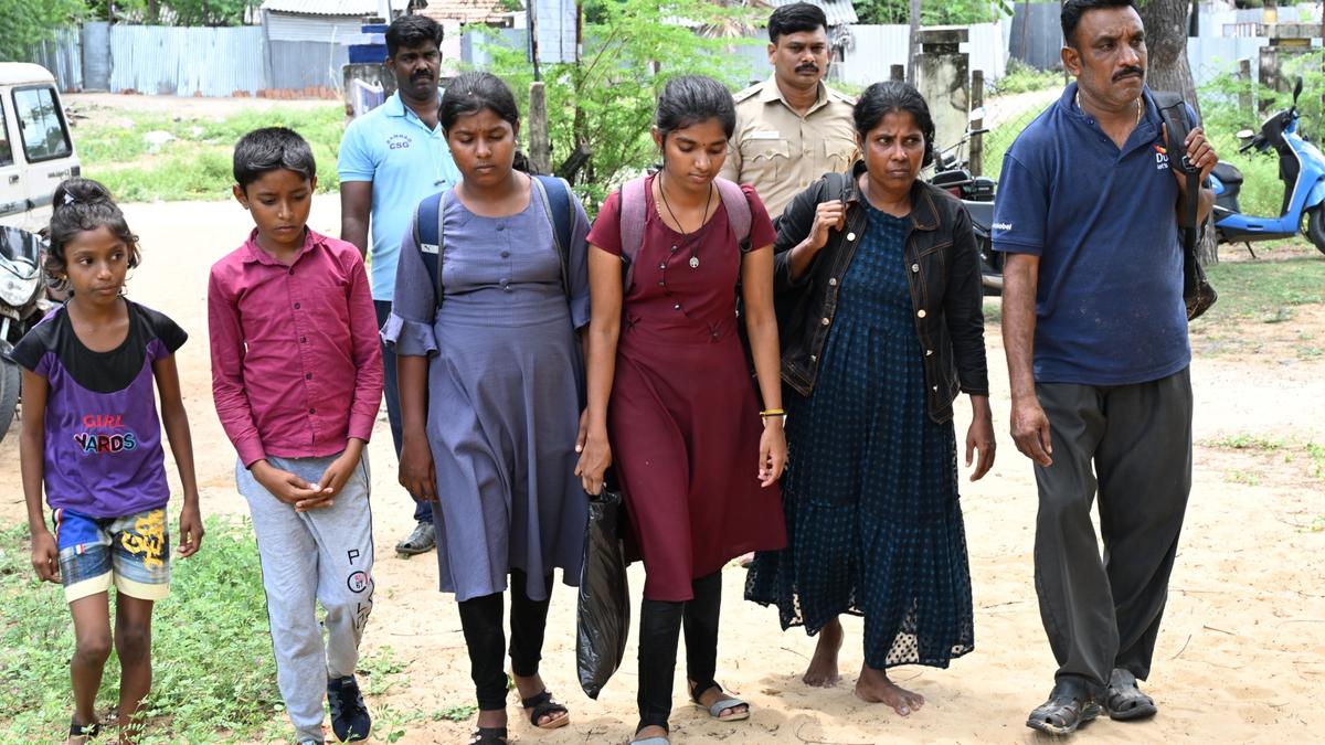Six persons, including four children, from Sri Lanka reach Dhanushkodi islet