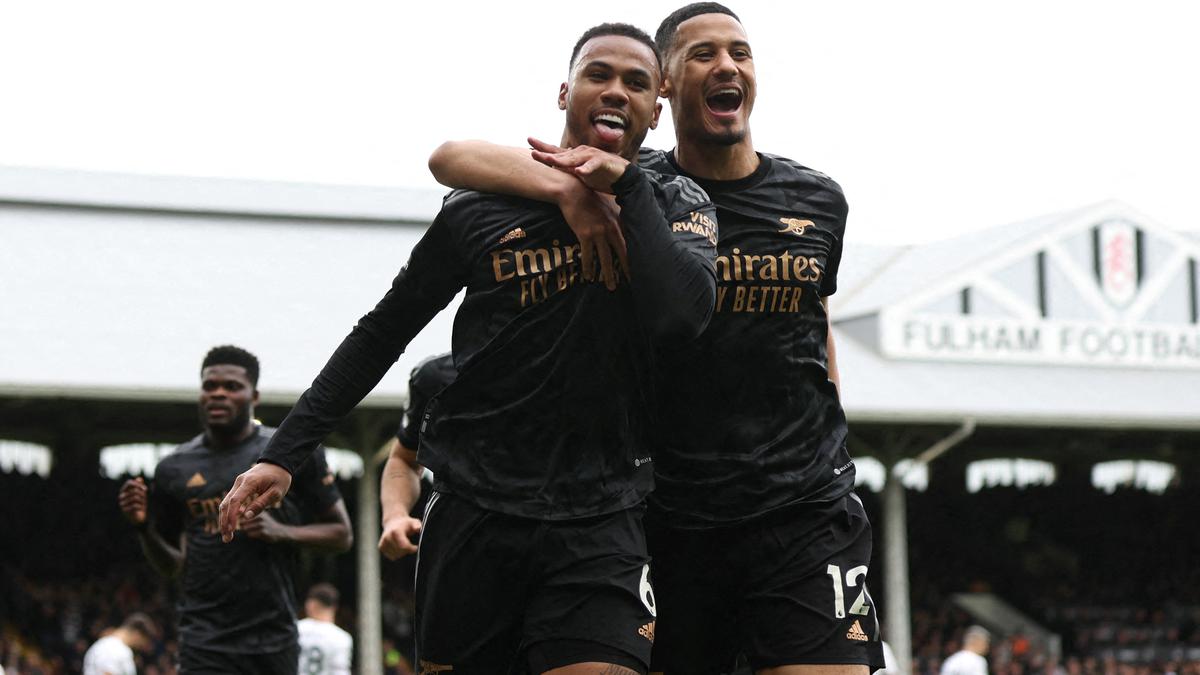 Premier League leaders Arsenal cruise to 3-0 win over Fulham