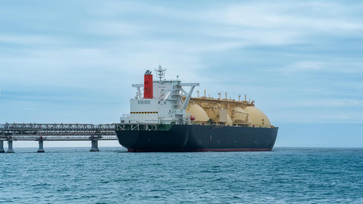 Tanker delivers Russian LNG to China after almost six months at sea, LSEG ship-tracking data shows