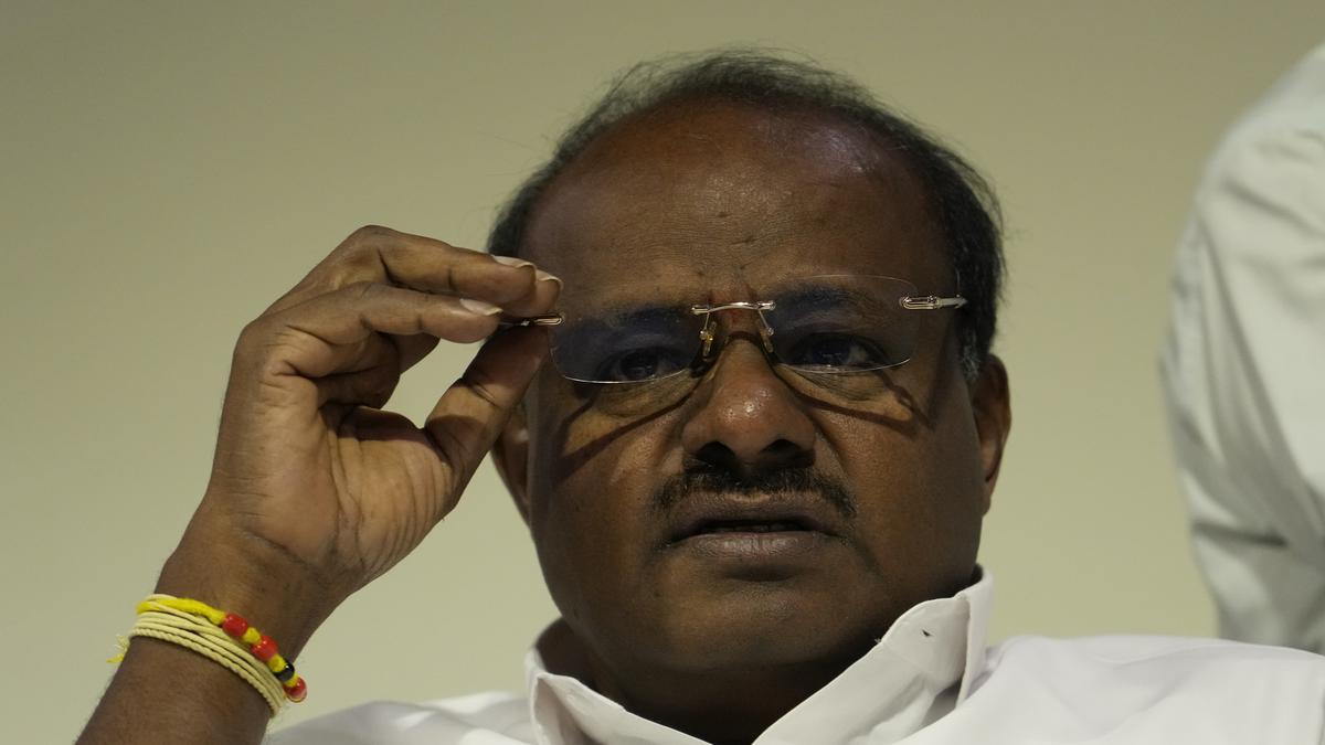 Kumaraswamy meets Amit Shah, discusses seat-sharing and JD(S) formally joining NDA