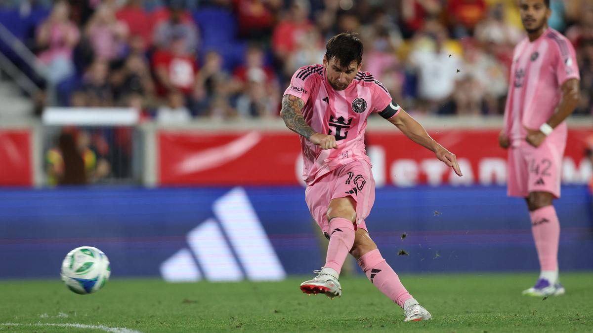 Lionel Messi, Telasco Segovia each score 2 goals as Inter Miami beat the Red Bulls 5-1
