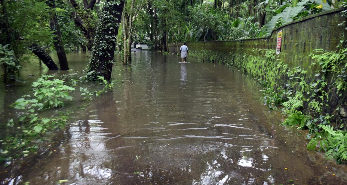 Several parts of Kakkodi and Kannadikkal in Kozhikode have been flooded after the Poonoor river breached its banks on Monday.