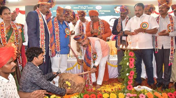 Banjara’s contribution to freedom struggle, culture immense: Joshi