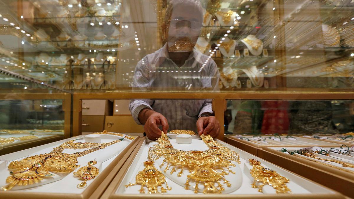 Gold declines ₹225, silver plunges ₹80