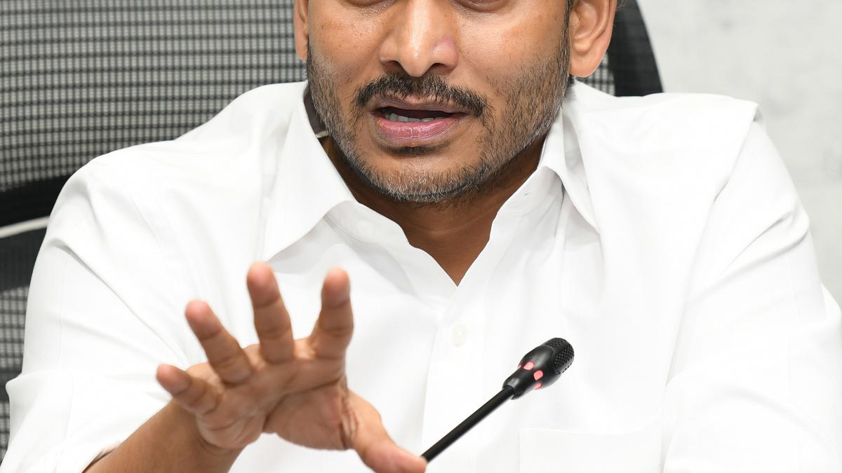 Andhra Pradesh Chief Ministers asks HoDs to visit village and ward secretariats twice a month