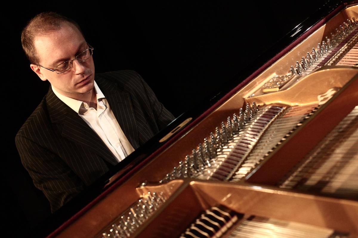 The Verona-born composer brought a great deal of romance and adventure to his pianism. The Verona-born composer brought a great deal of romance and adventure to his pianism.