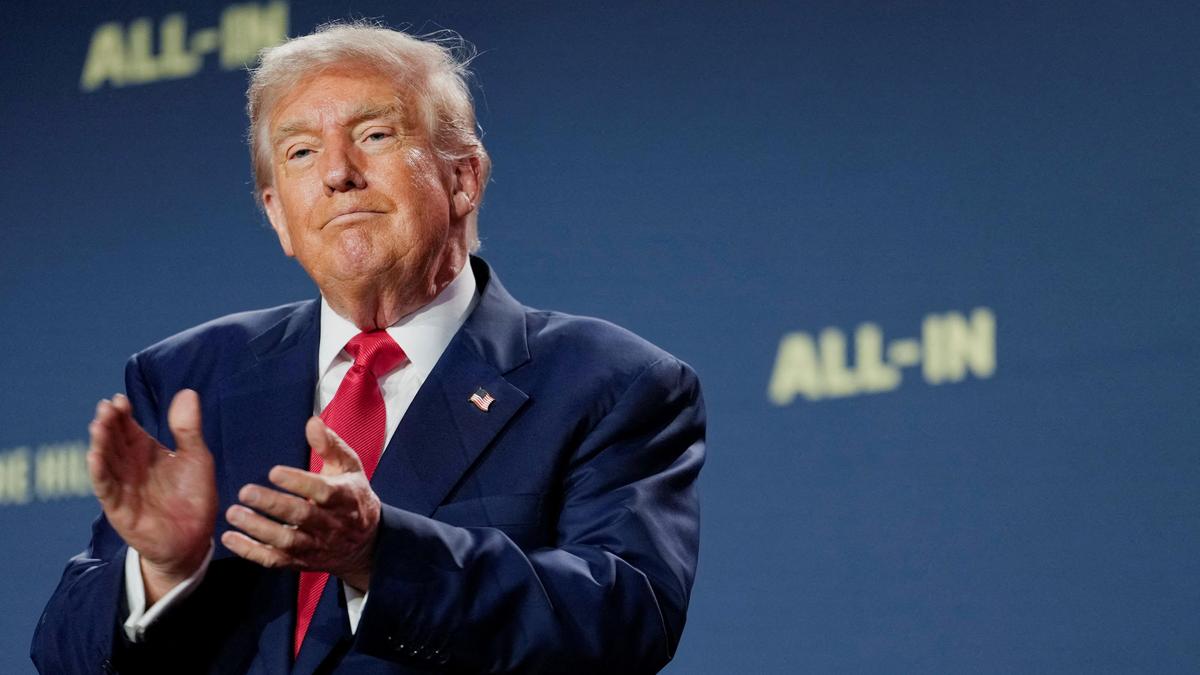 Trump signs executive order for AI project called Genesis Mission to boost scientific discoveries