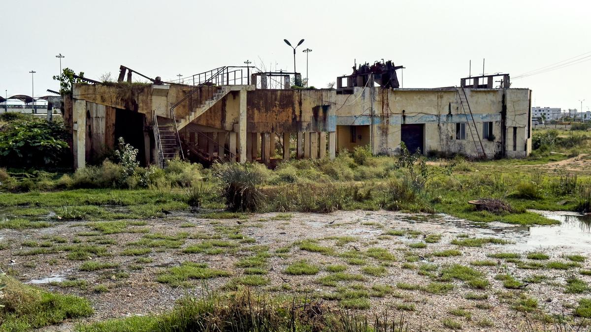 Stench from stagnant water near Panjapur STP raises health concerns