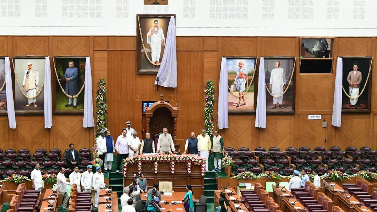 Congress riled as BJP unveils portrait of Savarkar in Suvarna Vidhana Soudha in Belagavi