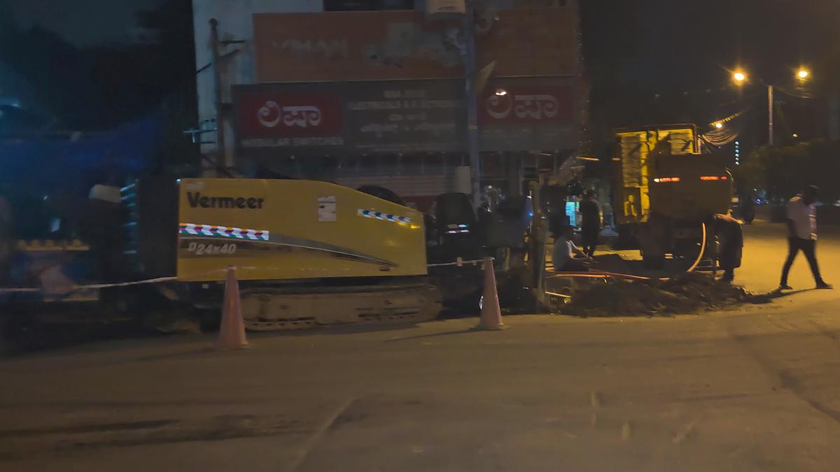 Residents in Kasavanahalli and Sarjapur Road areas spend over 7 hours without electricity