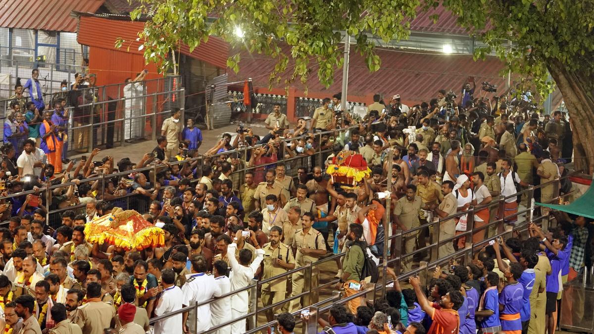 SC refuses to hear plea for ‘compulsory registration’ for Sabarimala pilgrims