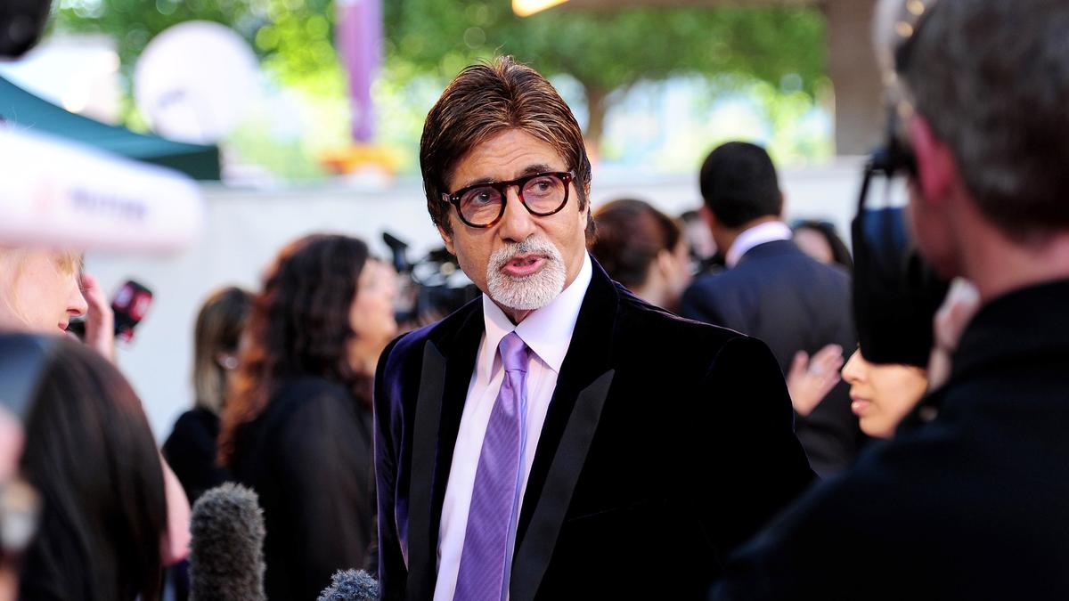 Amitabh Bachchan pens heartfelt note to ‘Don’ director Chandra Barot