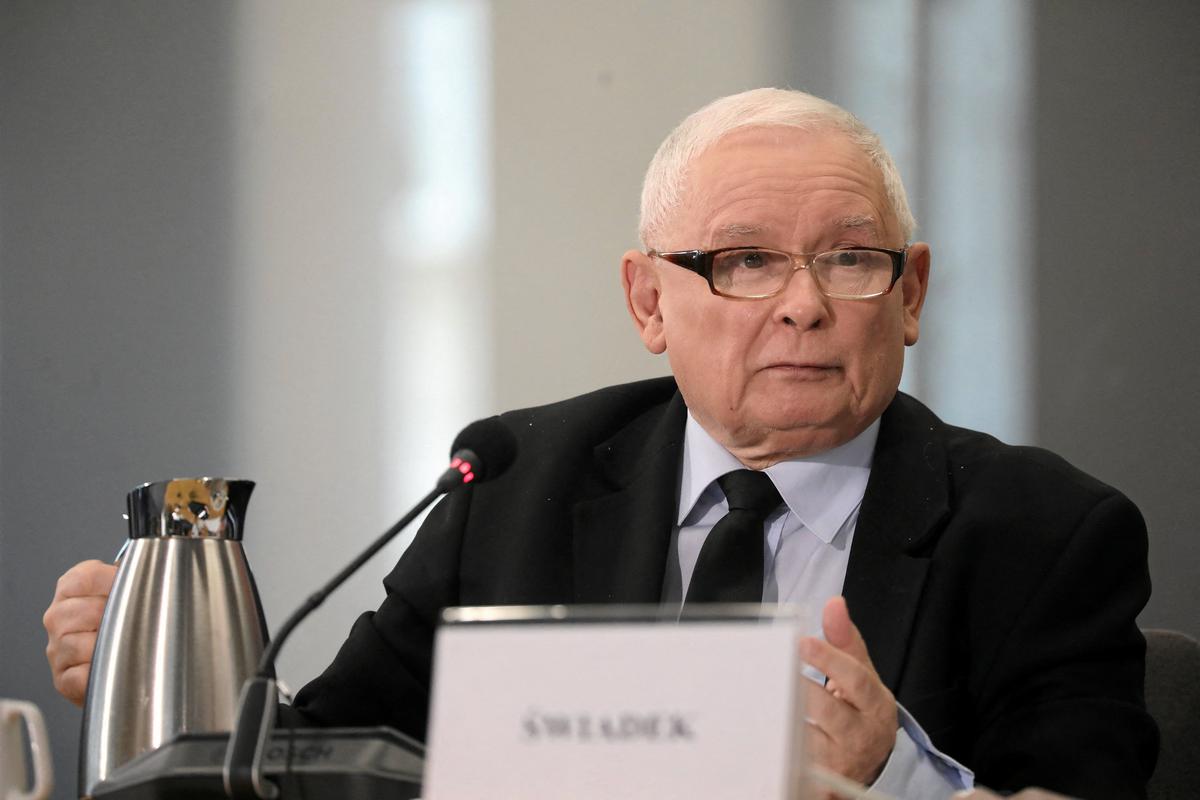 Prawicowy przywódca Polski zadaje pytania dotyczące oprogramowania szpiegującego Pegasus