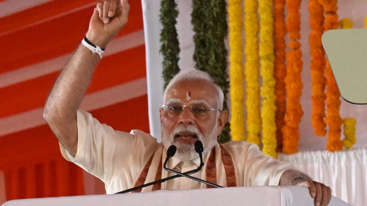 Despite manifold increase in funding for T.N., some keep crying, says PM Modi
