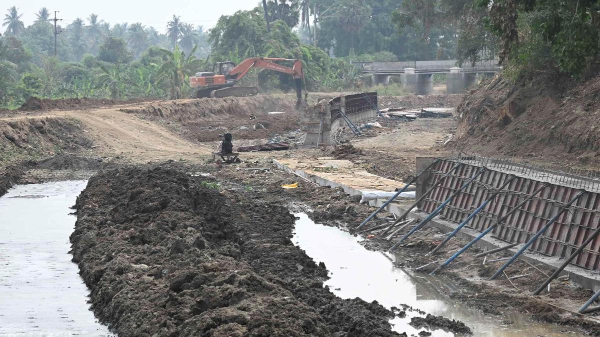 Kalingarayan Channel renovation under way in Erode, works to be completed by June