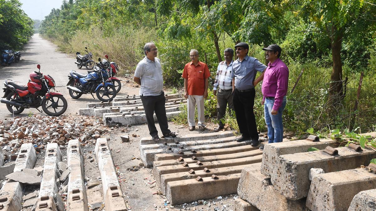 Tenders called for construction of South Coast Railway office in Vizag