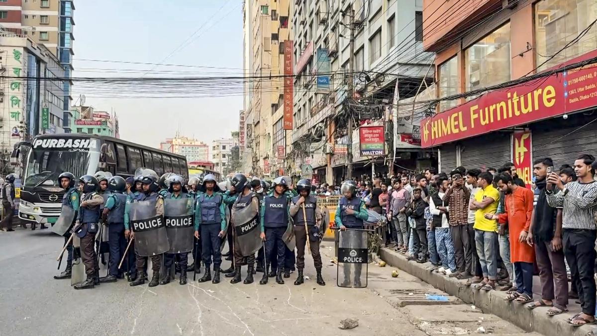 India resumes visa centre operation in Dhaka, functioning suspended at two others