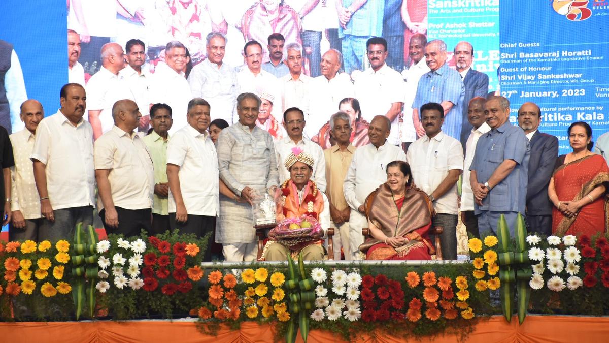 KLE Society family, philanthropists are the reasons for the growth of the institution, says Kore