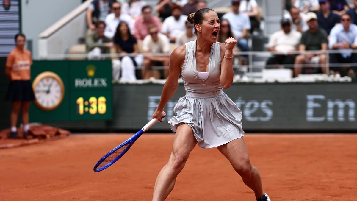 Marta Kostyuk stuns Iga Swiatek to reach her first French Open quarterfinal