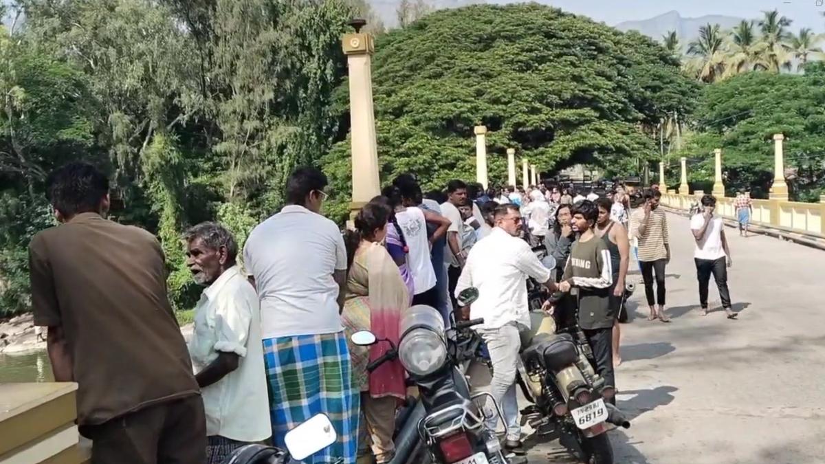 Picnic turns tragic as three students of Chennai college drown in river Aliyar in Coimbatore district