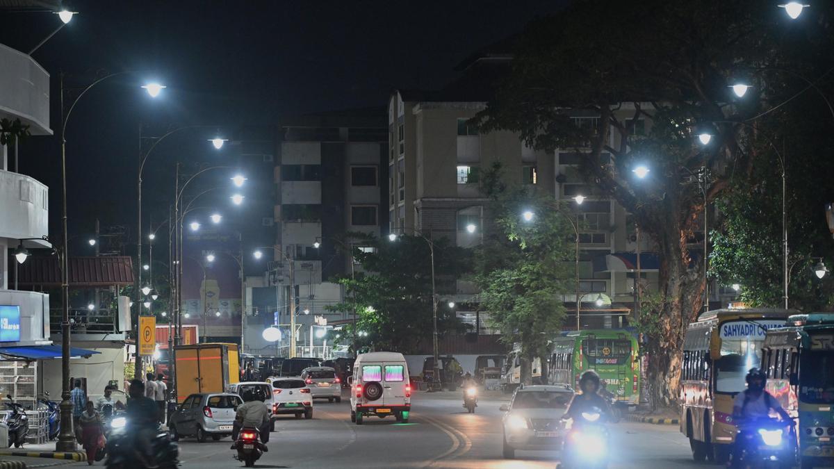 MCC to integrate switching system of street lights with ICCC for automatic operation