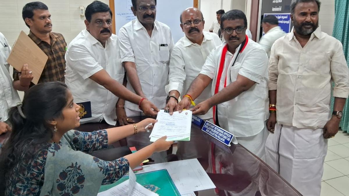 DMK, AIADMK candidates for Pollachi constituency file nomination papers
