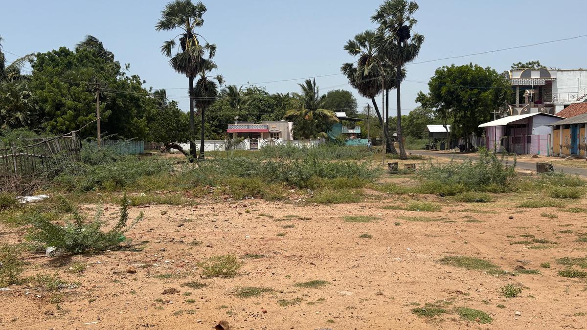 Delay in construction of Chandrapadi Sub-PHC leaves residents struggling with inadequate healthcare facilities in the fisher hamlets