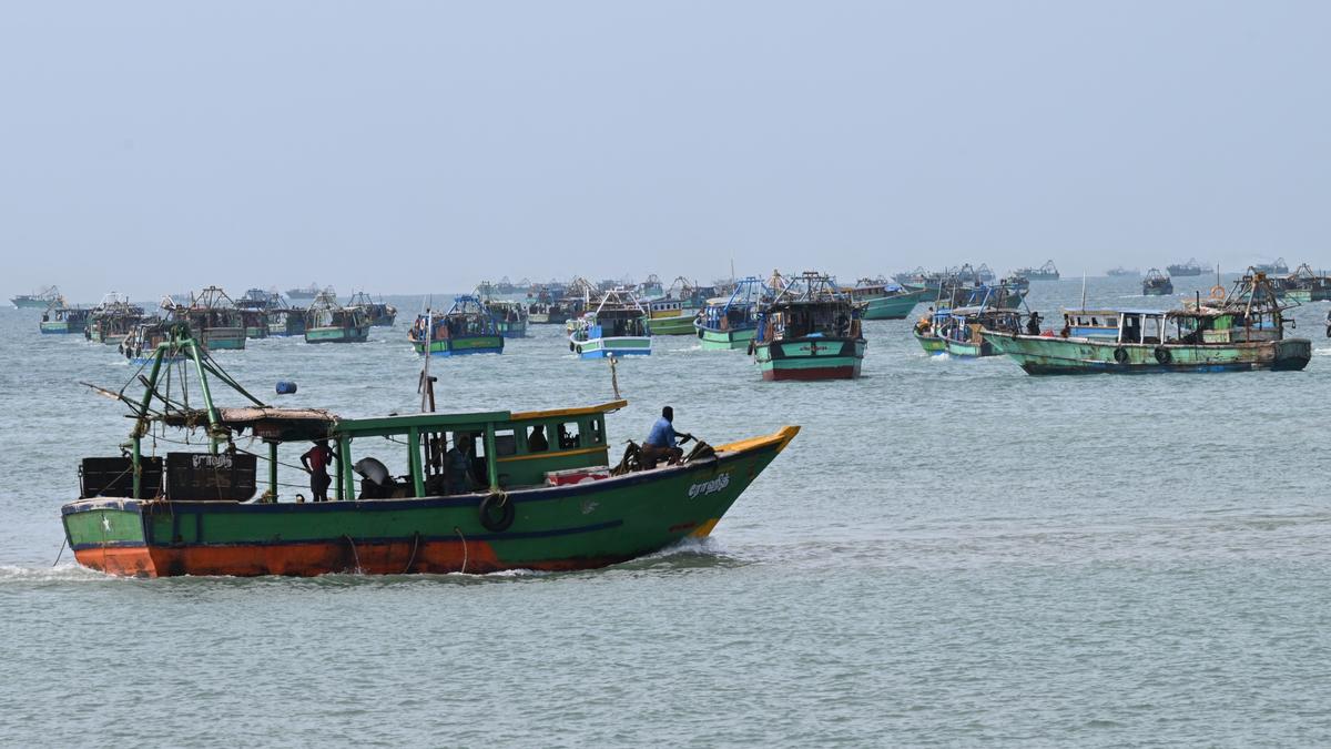 Two T.N. fishermen die as mechanized boat sinks mid-sea, two others rescued, search operation underway for one more
