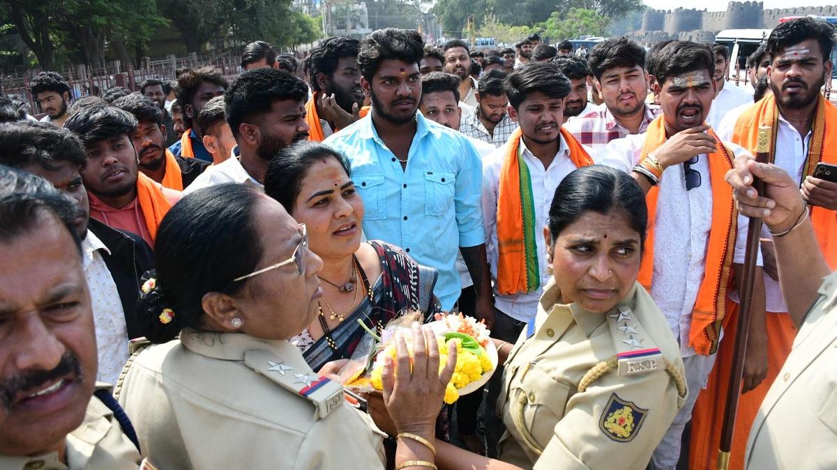 Group detained for bid to enter fort in Kalaburagi for Shivaratri puja