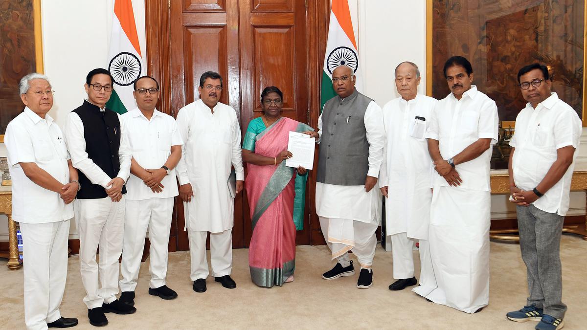 Congress meets President seeks inquiry into Manipur strife