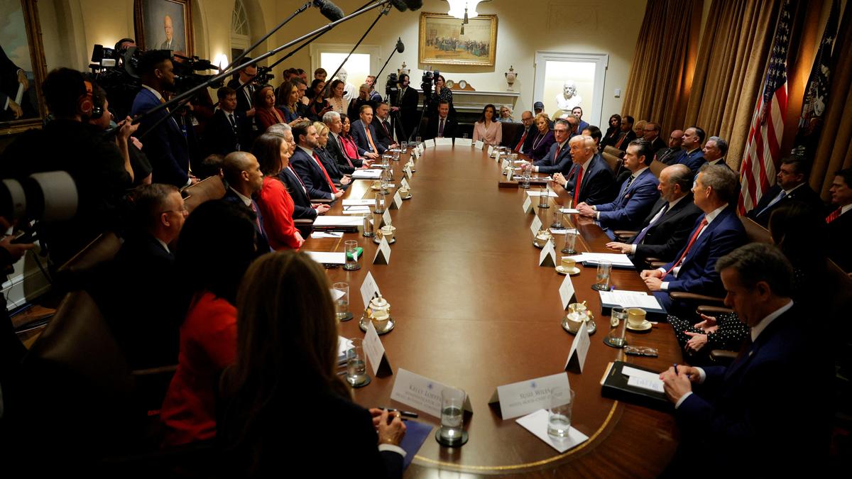 Musk and his ’humble tech support’ effort get star turn at Trump’s Cabinet meeting