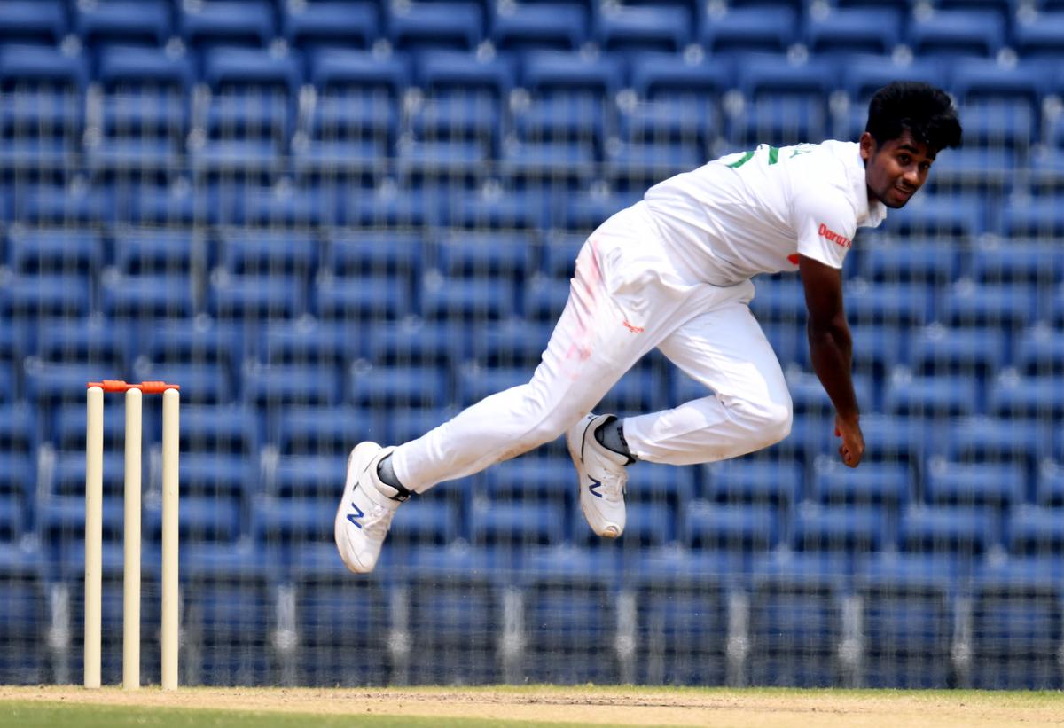 Bangladesh XI inches closer to innings victory
