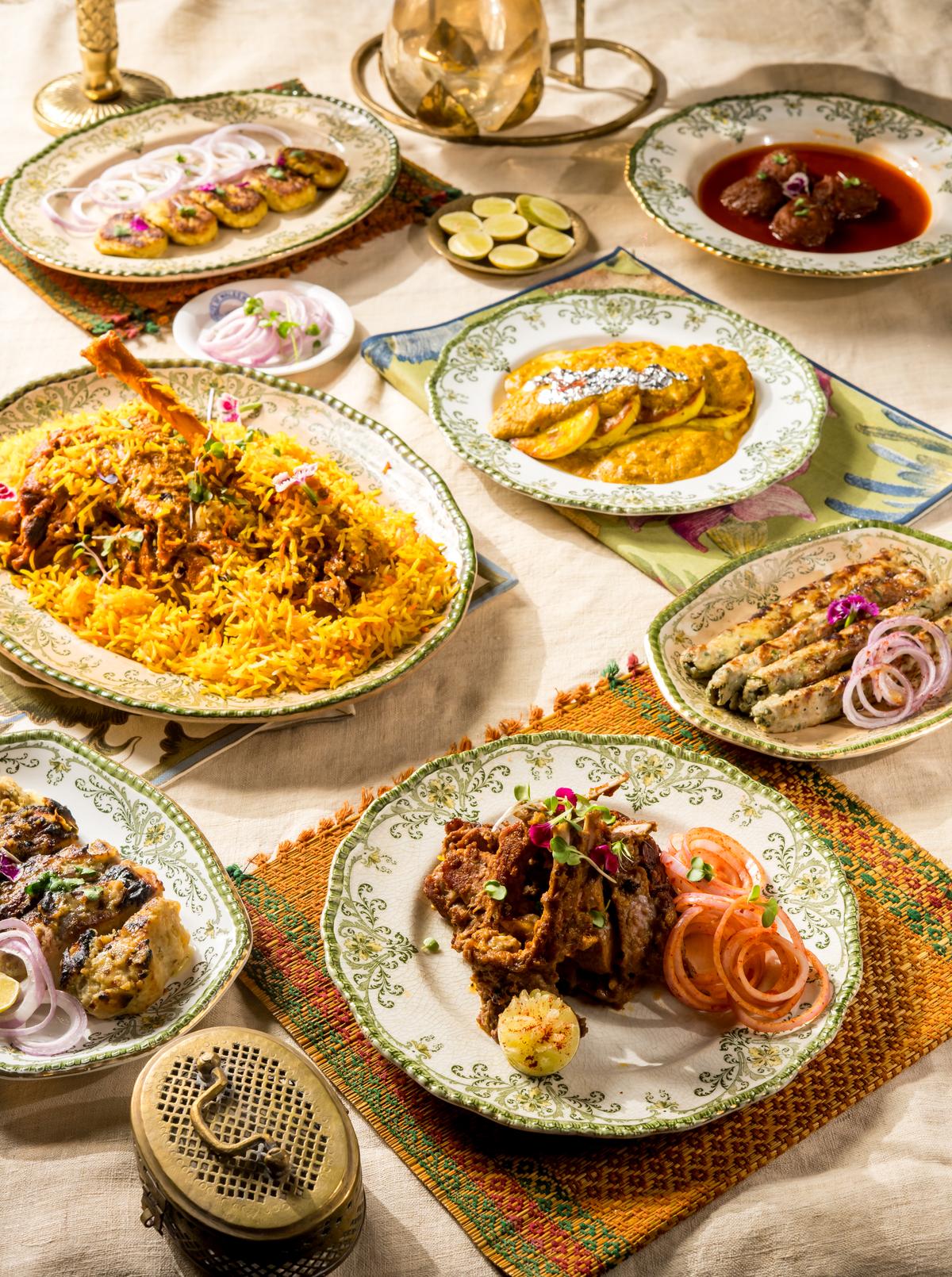 Ēdieni no gardēžu begum ēdienkartes Ēdieni no gardēžu begum ēdienkartes