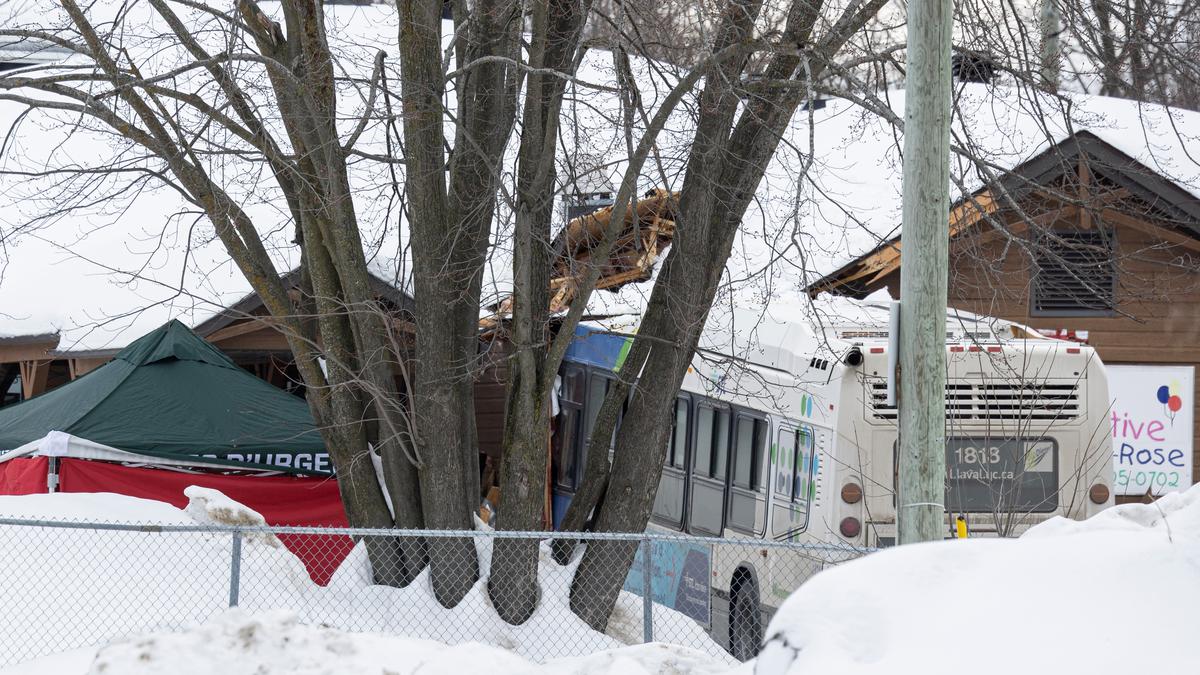 Day care in Canada struck by city bus; two children dead