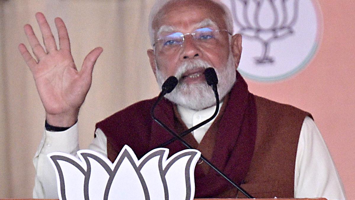 Congress 'shahi parivar' insulted President, never liked poor, marginalised: PM Modi