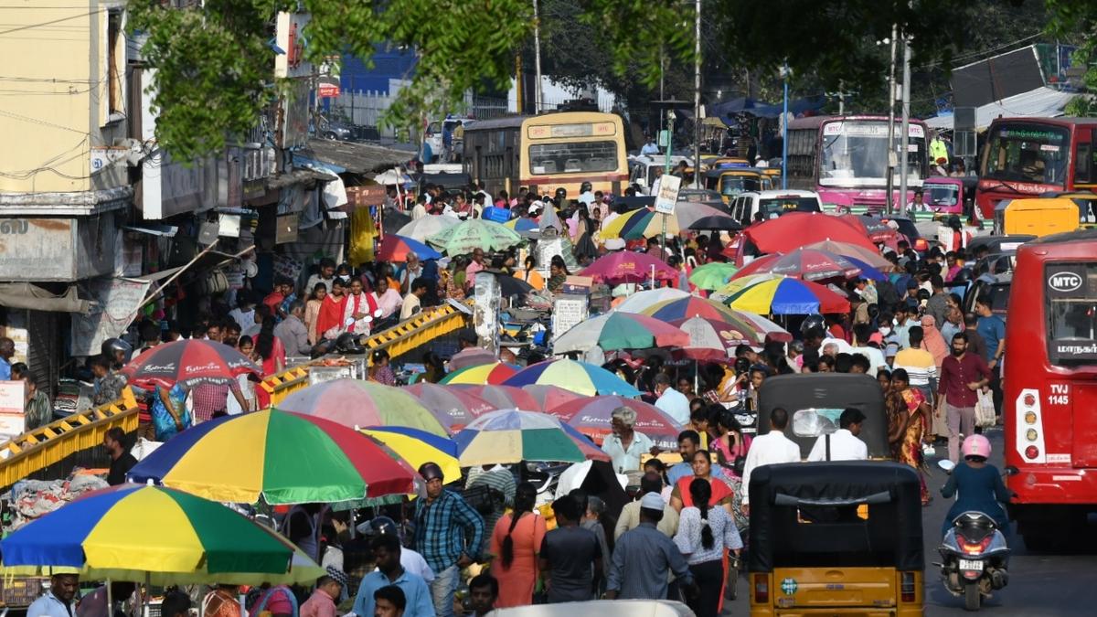 Street vendors encroaching on footpaths remains an issue