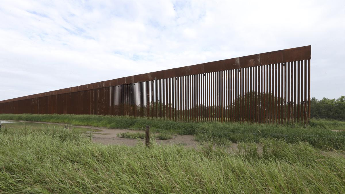 U.S. waives 26 federal laws to allow border wall construction in South Texas