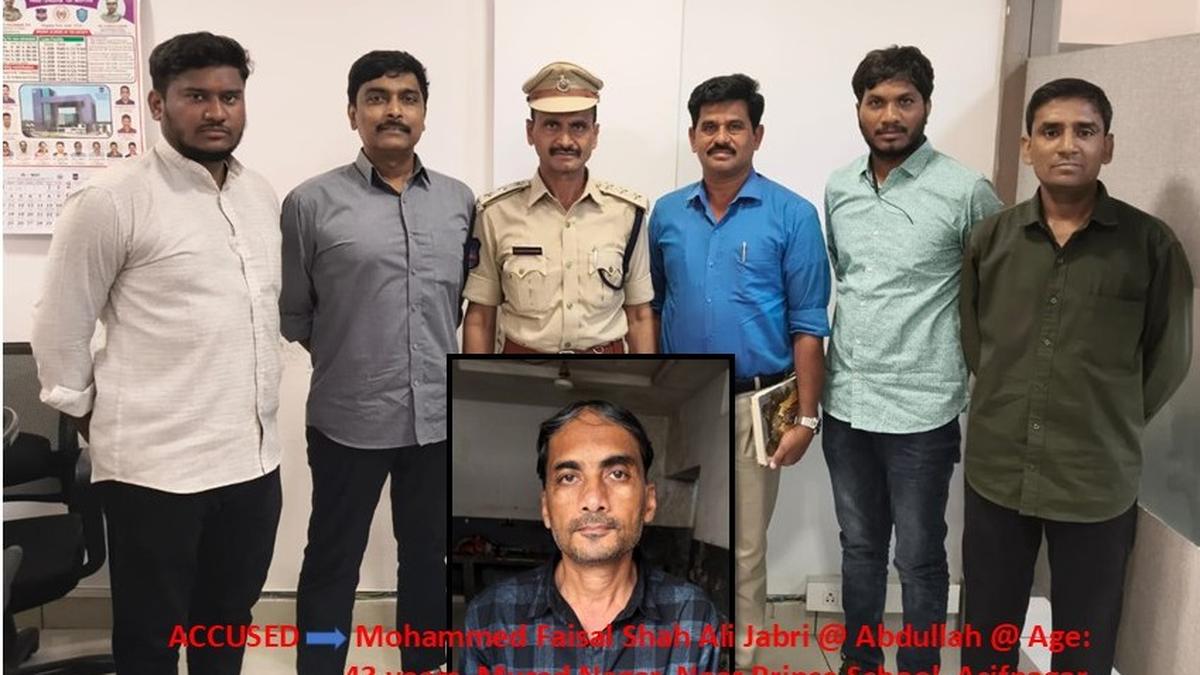 Chain snatcher wanted in over 180 cases arrested in Hyderabad