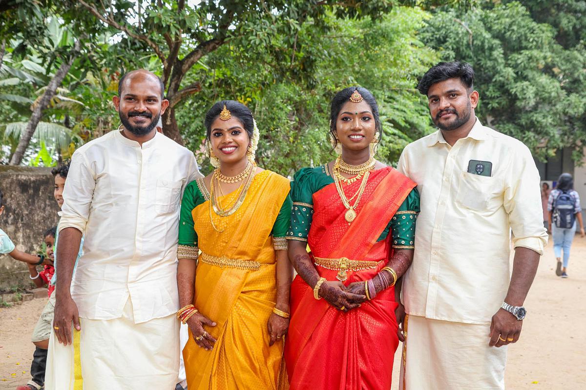 Pin by Gangarpu Sneha on Dress | Kerala engagement dress, Engagement dress  for bride, Indian wedding reception outfits